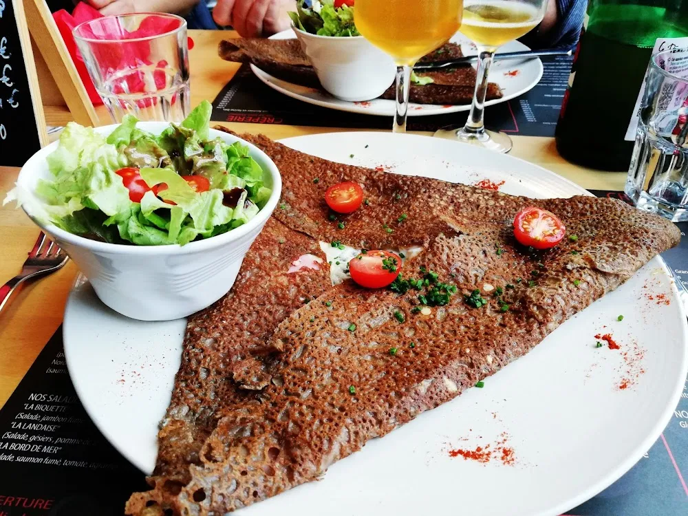 Galette Nordique Saumon Et Autre Garniture Plat